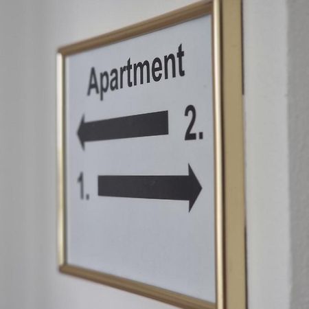 Spacious Apartment Near Hockey And Football Arena Bratislava Exterior foto